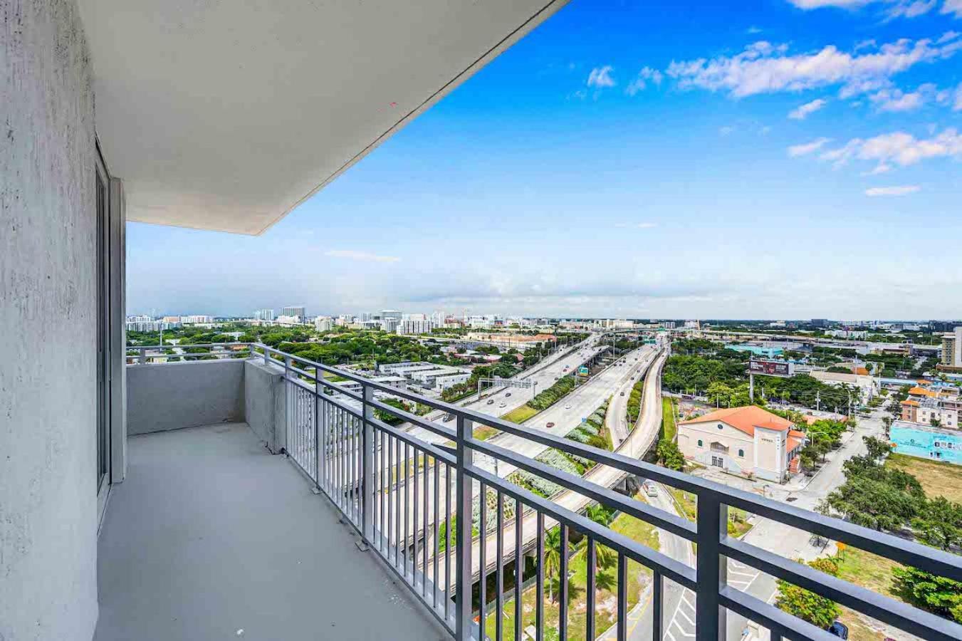 Amazing 3 Bed Unit In Dwntwn Miami With Free Parking 아파트 외부 사진