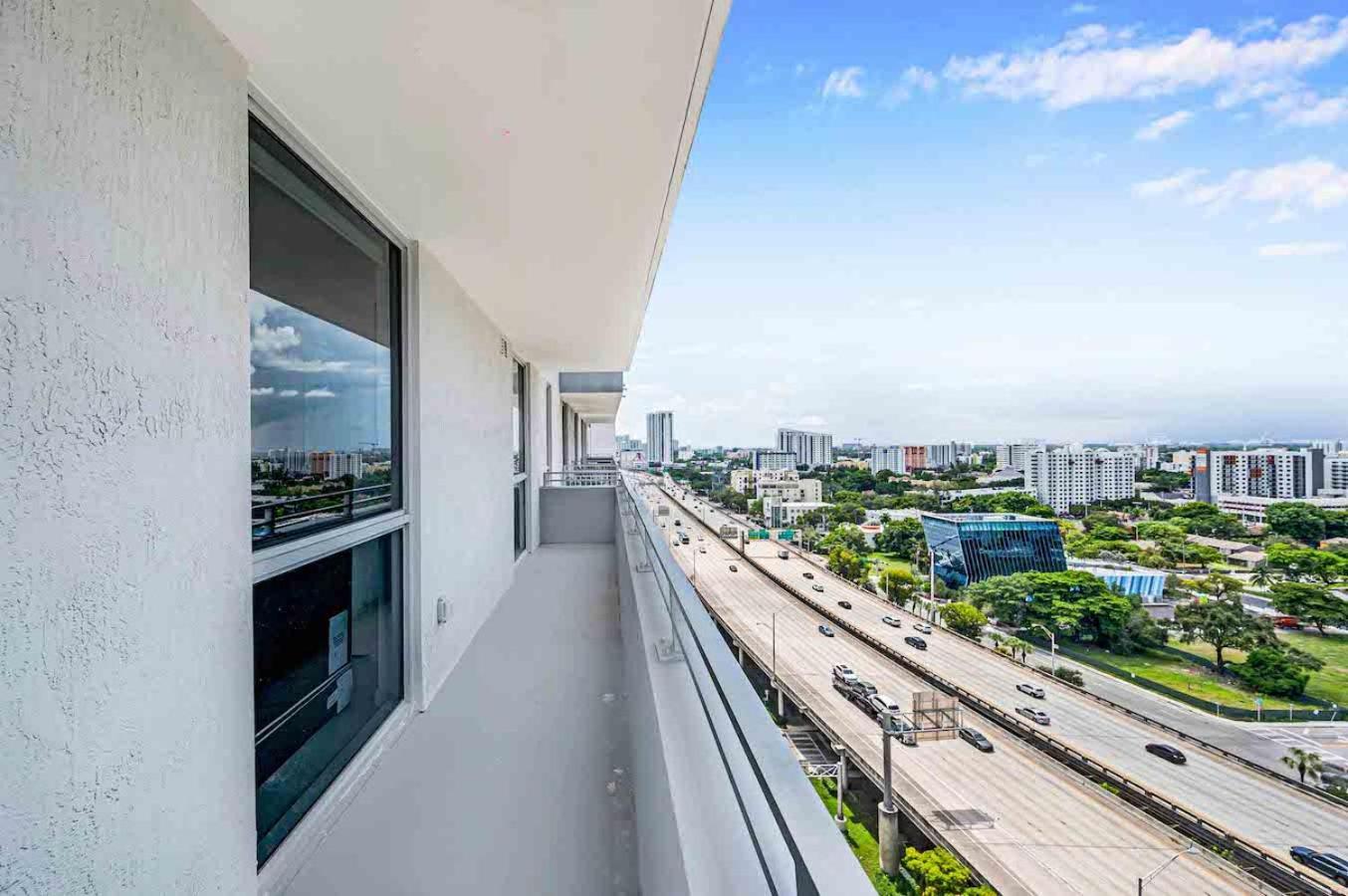 Amazing 3 Bed Unit In Dwntwn Miami With Free Parking 아파트 외부 사진